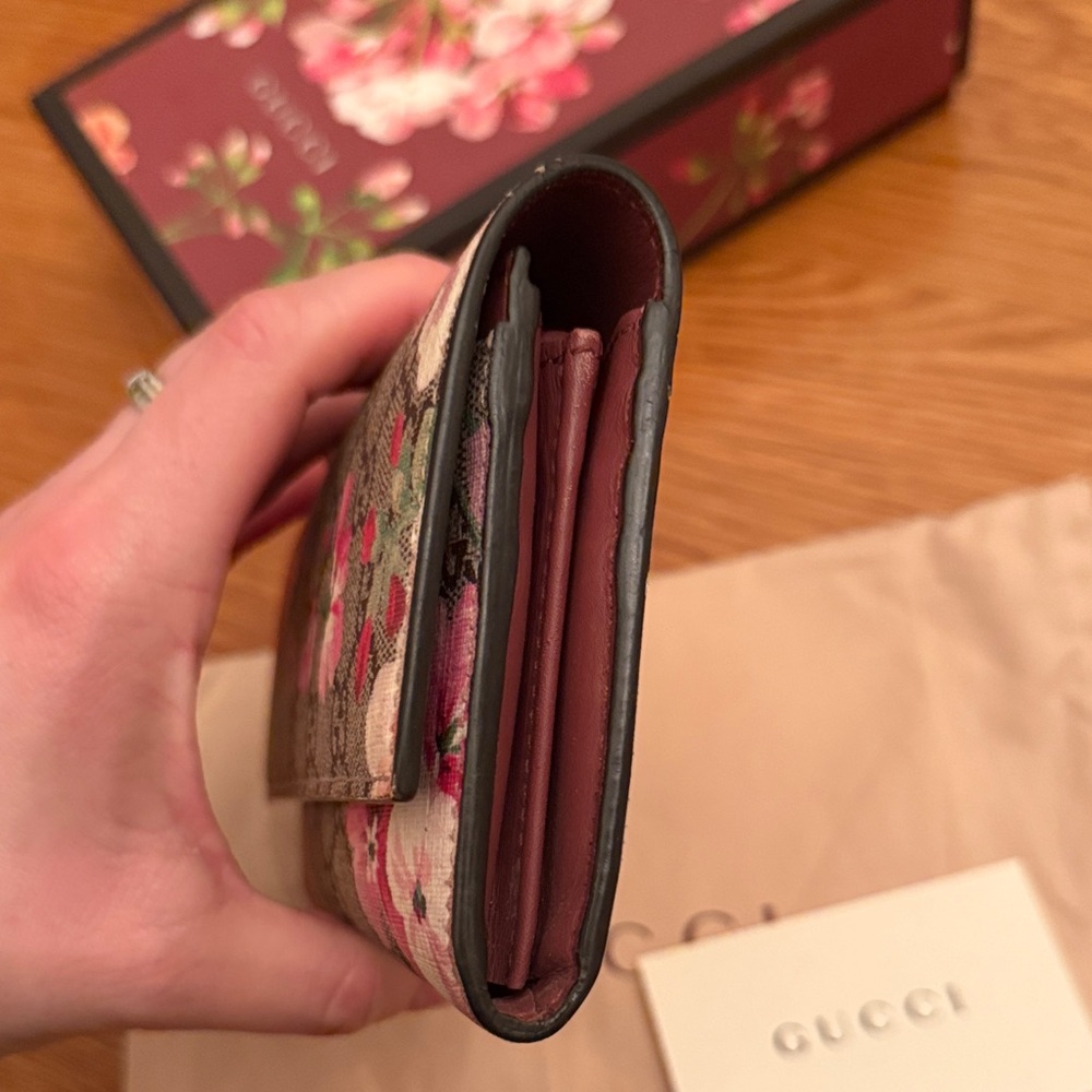 Gucci Women's Floral Wallet - Pink and Brown - Picture 3 of 10